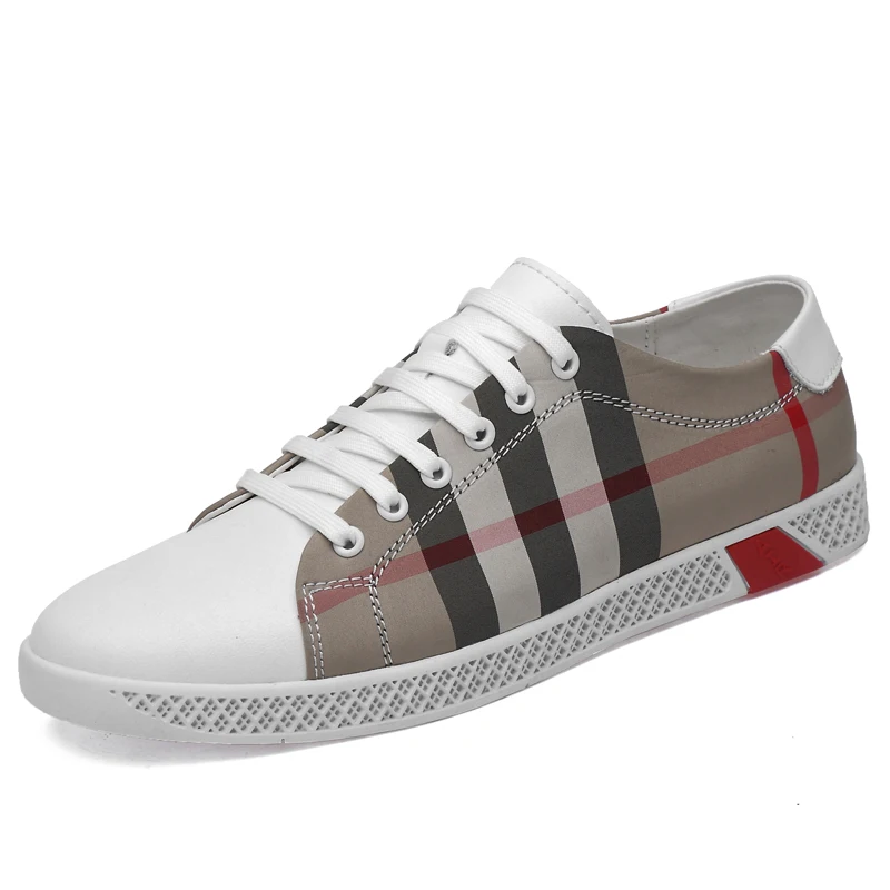 

2019 Newest Style Low Top Mens Fashion Lace-up Lightweight Shoes Rubber Flat Sneakers Spring and Autumn Black Mens Casual Shoes