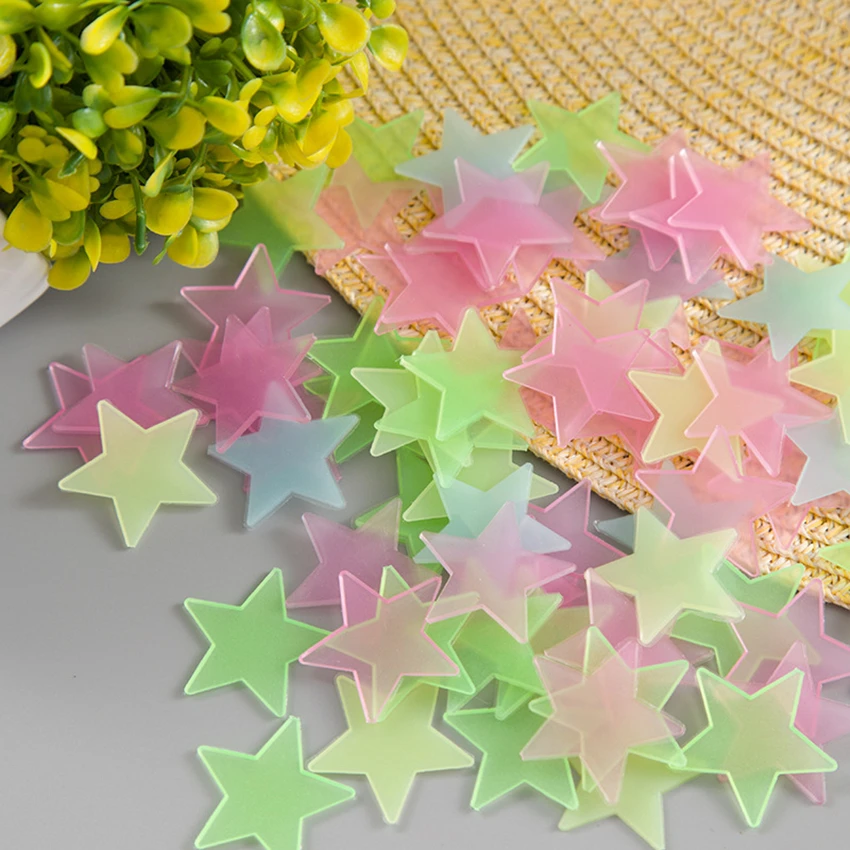 100pcs/bag 3cm Glow in the Dark Toys Luminous Star Stickers Bedroom Sofa Fluorescent Painting Toy PVC Stickers for Kids Room 100pcs/bag 3cm Glow in the Dark Toys Luminous Star Stickers Bedroom Sofa Fluorescent Painting Toy PVC Stickers for Kids Room
