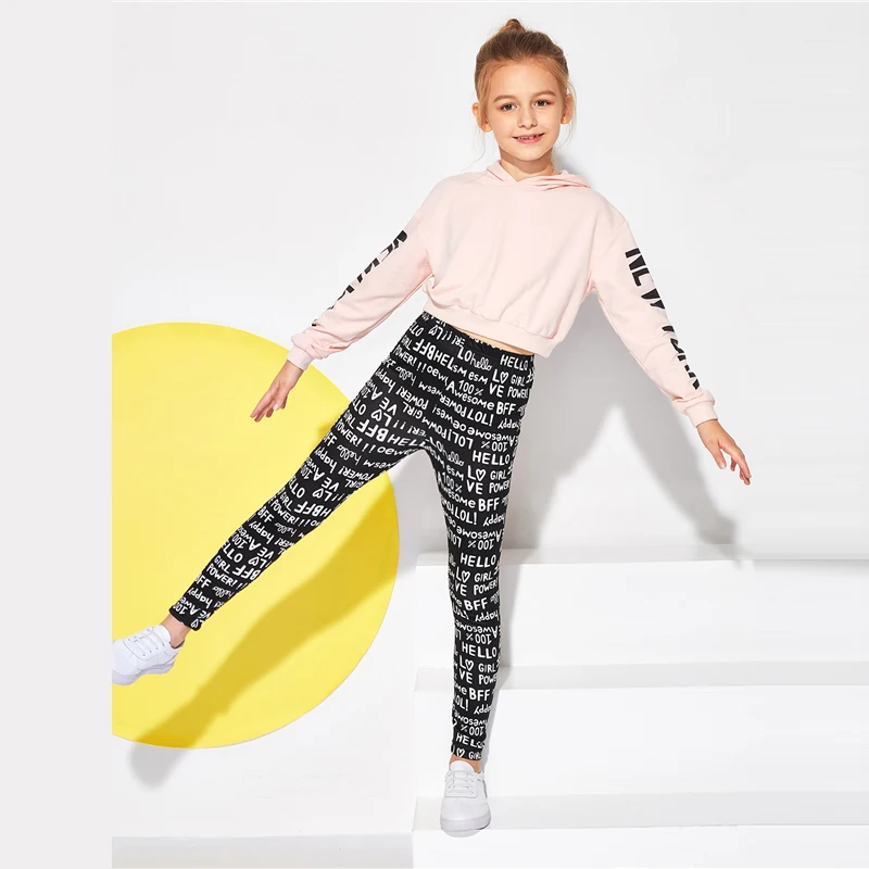 SHEIN Kids/повседневные штаны для девочек с эластичной резинкой на талии и буквенным принтом; детская одежда; коллекция года; сезон весна; уличная одежда; обтягивающие брюки; повседневные Леггинсы