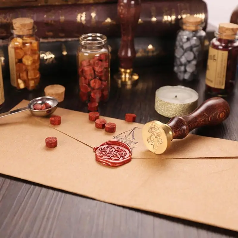 

Retro Plant Pattern Sealing Wax Wooden Handle Wax Seal Stamps for DIY Envelope Wedding Invitations Decor