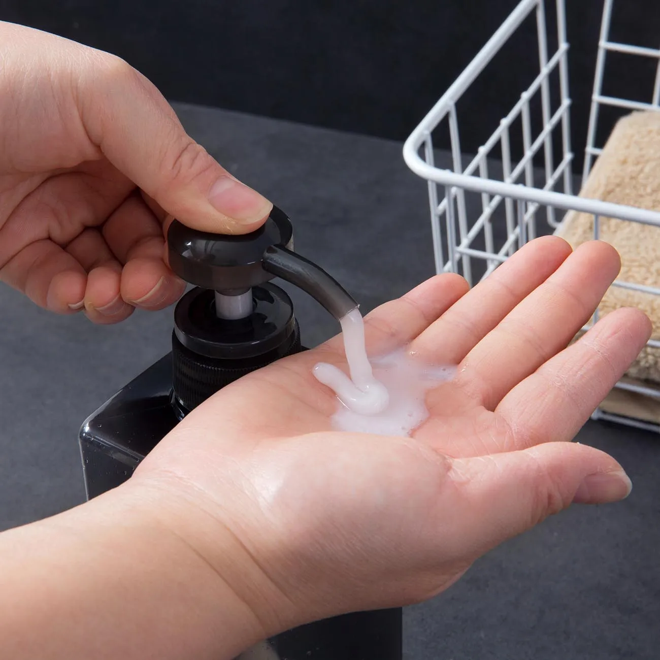 1Pc Soap Dispenser Pump Hand Sanitizer Holder Cosmetics Lotion Shampoo Bottle Dispenser Travel Soap Bottle Bathroom Accessories 1Pc Soap Dispenser Pump Hand Sanitizer Holder Cosmetics Lotion Shampoo Bottle Dispenser Travel Soap Bottle Bathroom Accessories