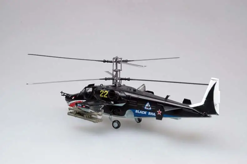 Российские ВВС Камов Ka-50 Черная Акула ударный вертолет No22 1/72 easy model