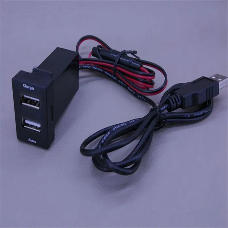 

LARATH Factory price For Toyota Prado ( 2010-2016) 2.1A 5V Car Charger (single) +USB connector