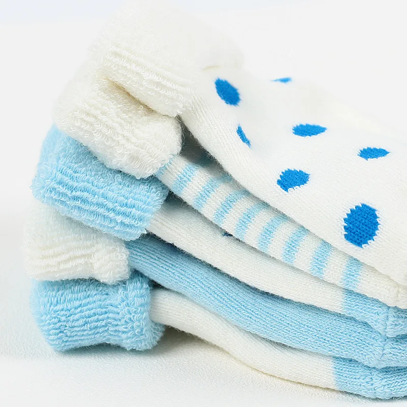 5 пар/лот, носки для новорожденных девочек, в полоску, с принтом со звездой, Теплые Носки ярких цветов для маленьких мальчиков и девочек