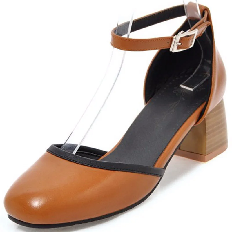 

2019 Women's summer with square head buckle sandals in the new sandals