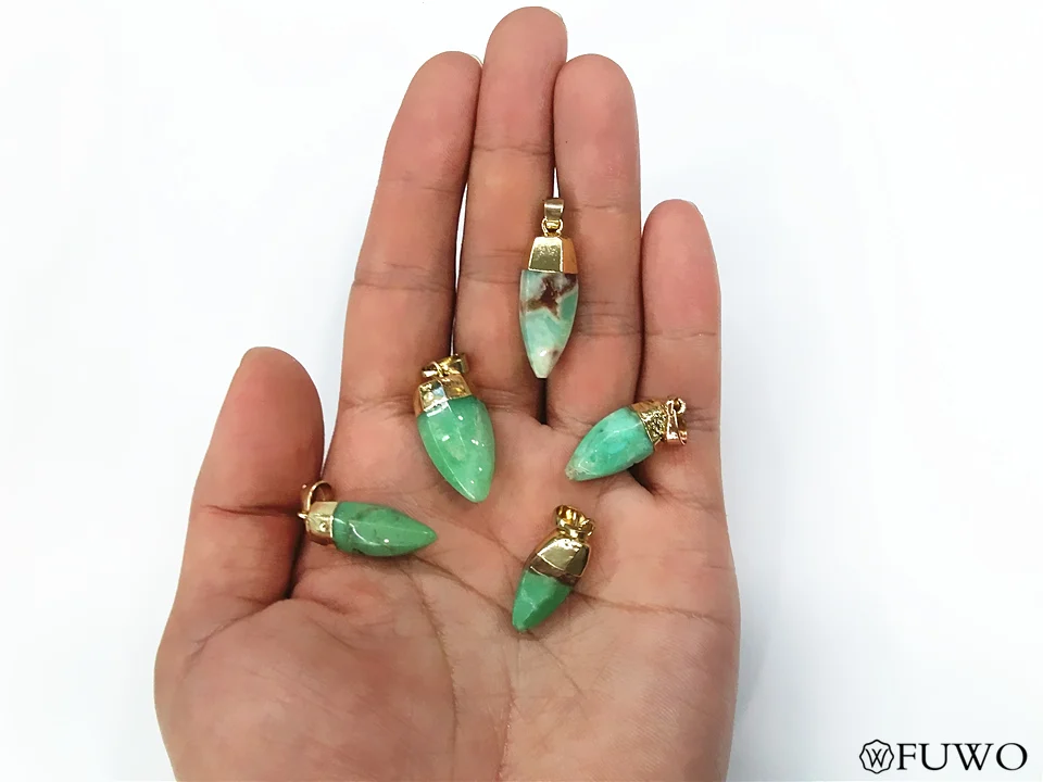 chrysoprase point pendant 10