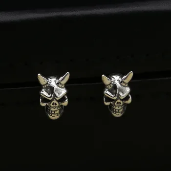 

wholesale S925 pure silver fashion jewelry personality skulls punk men's and women's alternative earrings stud earrings