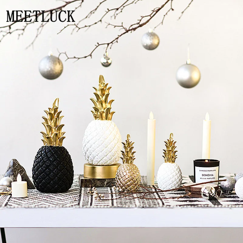 

Original Nordic Modern INS Pineapple Creative Decor Living Room Wine Cabinet Window Desktop Home Decoration accessories 1PCS