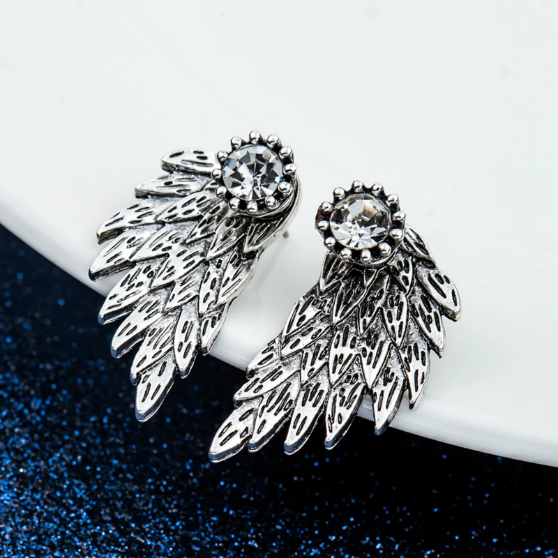 

2018 Korean Vintage Earrings Fashion Jewelry Female Angel Wings Feather Earring Imitation Alloy Earings For Women Gift Puncture