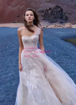 

5yards/bag Metallic white wavy embroidery sequins classic European and American style fabric used for wedding dress design