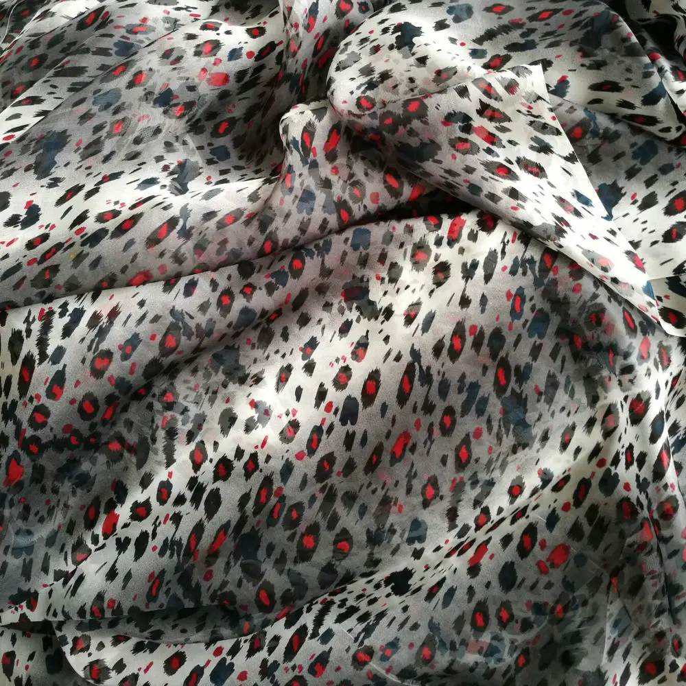 

Leopard Series Digital Printing Silk Chiffon Fabric