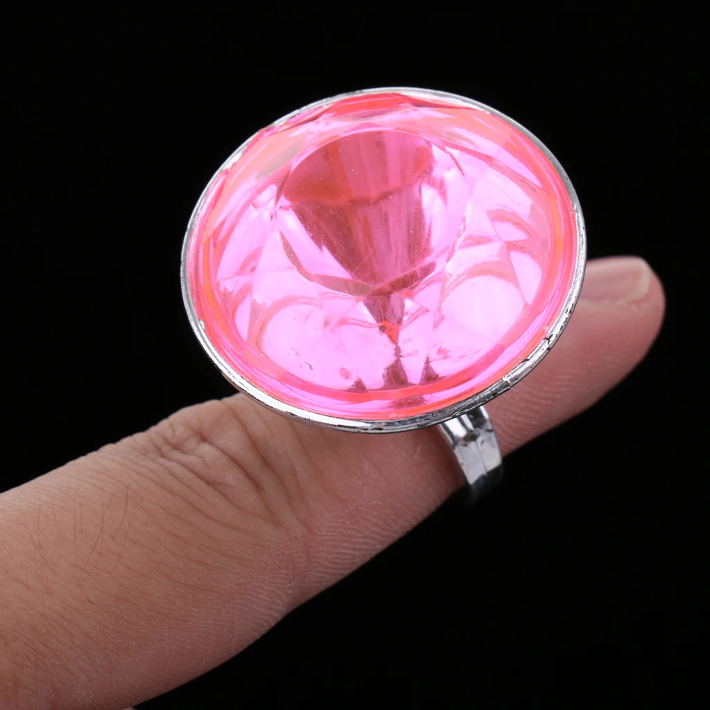 5 Pieces Plastic Diamond Rings for  School Classroom Rewards Carnival Prizes