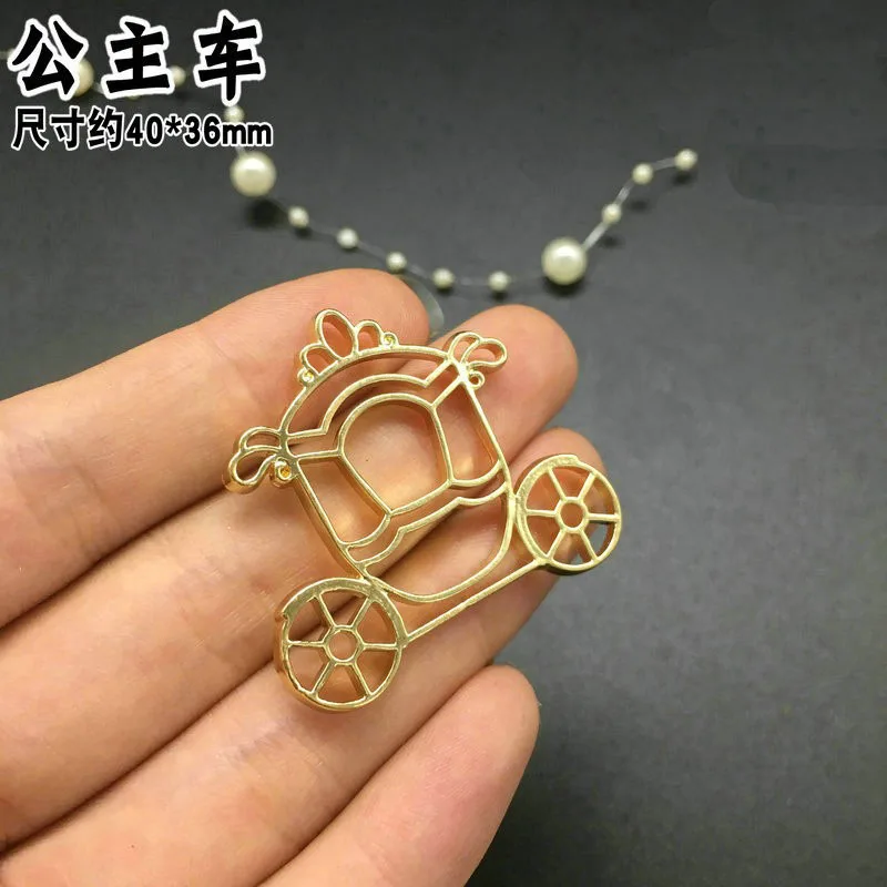 5pcs/lot Cat Dog Carriage Jewlery Making Findings Frame Pendant Gold Charm Bezel Setting Cabochon Setting UV Resin Charm