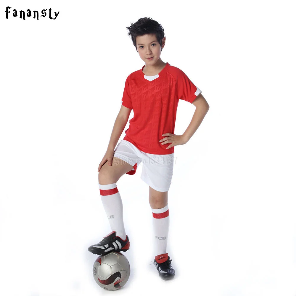 

High quality football uniform kids 2017/2018 youth customized soccer uniform for boys sports kits soccer jerseys child new