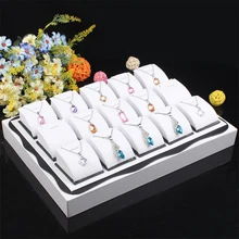 Envío Libre, Blanco color de madera caja de Joyería Colgantes Collar Muestra Show Case Bandeja Organizador Caja de 15 soportes de Exhibición de la joyería caja