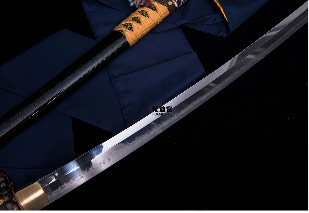 Handmade Clay Tempered T1095 Steel Japanese Sword Full Tang Handmade Folded Steel Blade Tachi Battle Ready Katana