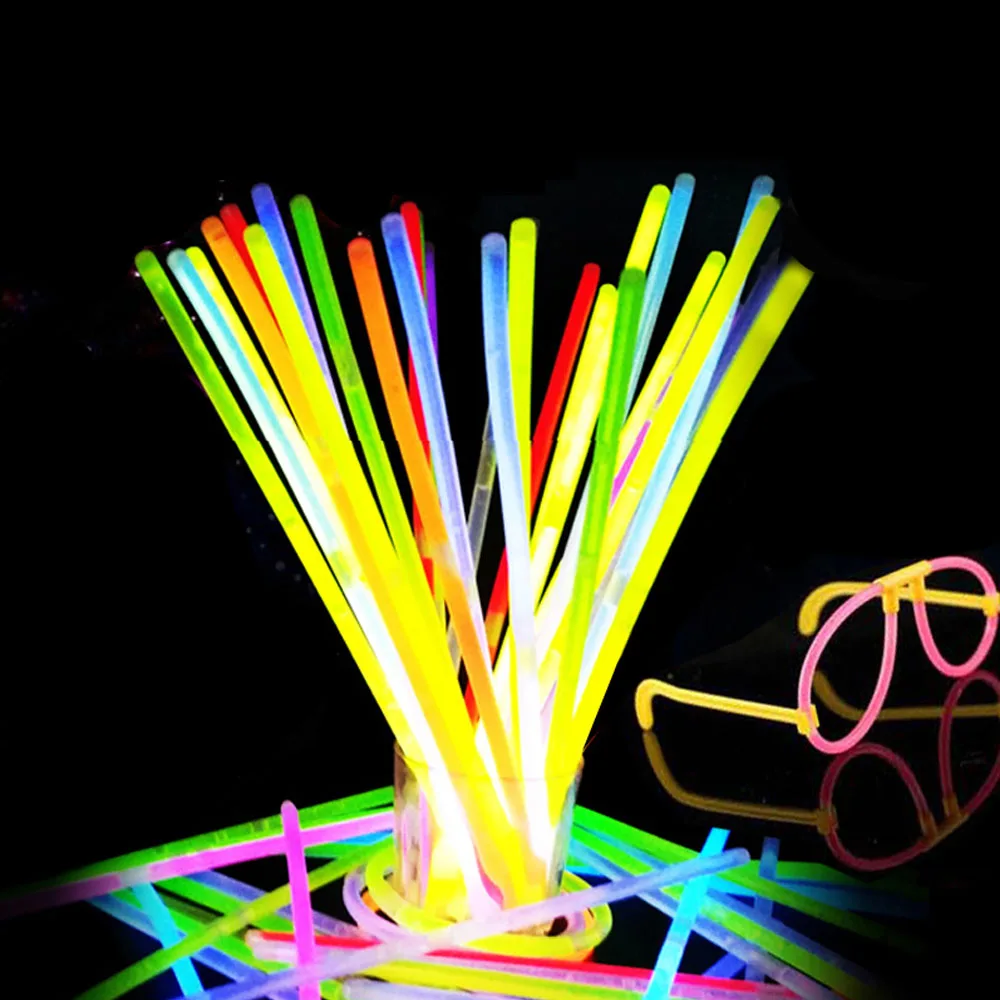 

100 Pcs Light Stick Christmas Party Neon Glowstick Kids Funny Glow Stick Toys Glow in the Dark Fluorescent Bracelet Toy For Kids