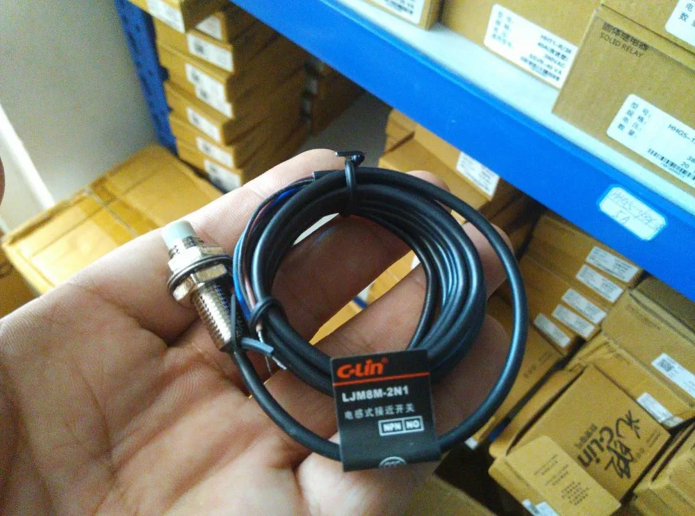 

Brand new original authentic C-Lin LJM8M-2N1 DC three-wire NPN normally open inductive proximity switch