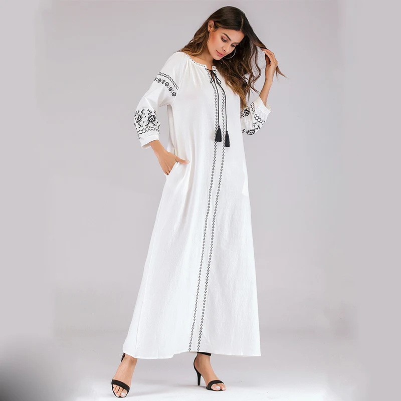 Женская, в национальном стиле белый абаи Дубайский Мусульманский платье с вышивкой кафтан исламский турецкий Femme мусульман костюмы s для