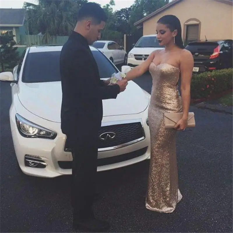 Женское длинное платье русалка вечернее золотистого цвета с блестками для