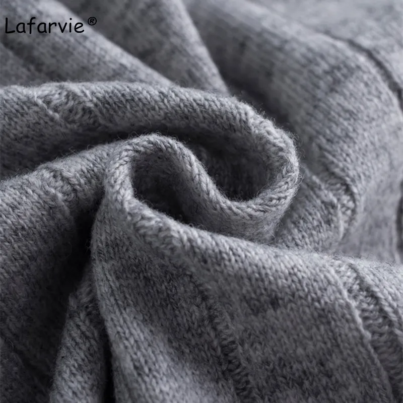 Lafarvie Wool Blended Knitted Short Cardigan Sweater Women V-neck Single Breasted Slim Fashion Cardigans 4 Colors S-XL Pull Soft Lafarvie Wool Blended Knitted Short Cardigan Sweater Women V-neck Single Breasted Slim Fashion Cardigans 4 Colors S-XL Pull Soft