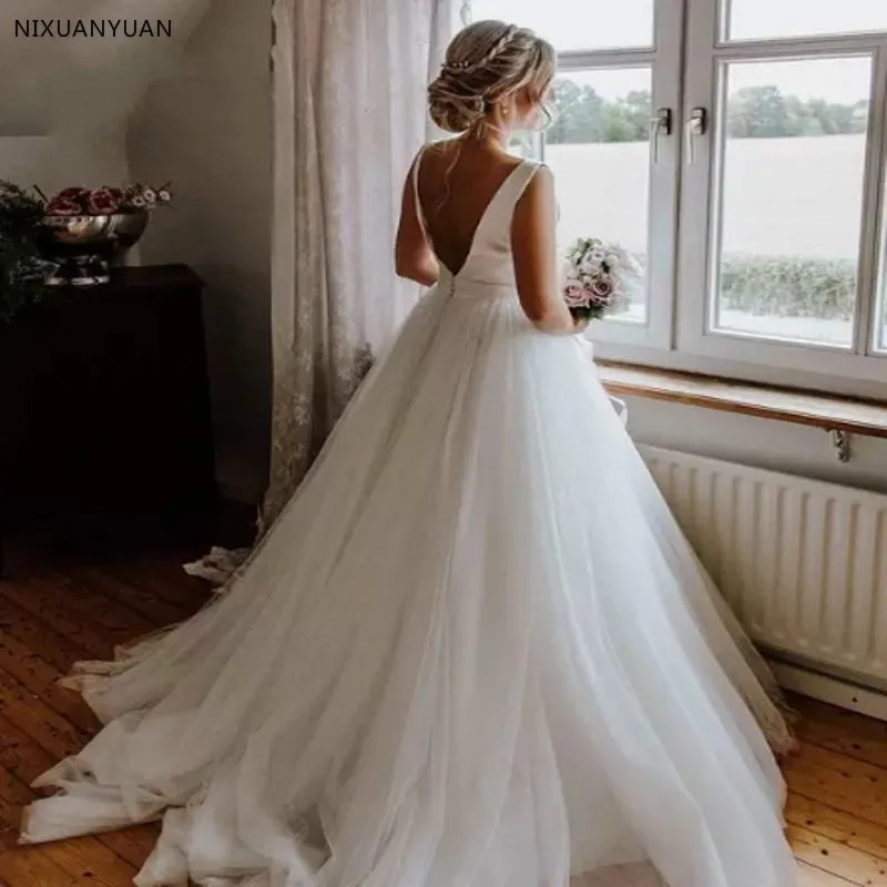 

Sexy Backless A-Line Wedding Dress 2019 Simple Bow Tulle Sweep Train Vestido De Noiva Cheap Beach Bridal Gowns