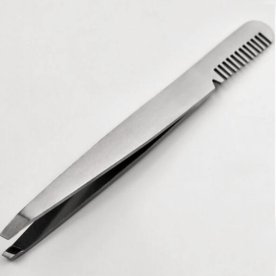 

2017 New Stainless Steel Eyebrow Tweezers with Eyebrow Comb Makeup Accessories Face Hair Remover Makeup Eyelash Tools