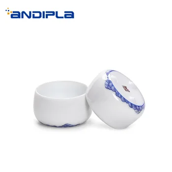 

2PCS/Lot Jingdezhen Brief White Ceramic Porcelain Teacup Office Kung Fu Tea Set Black Tea Cup Pu'er Sake Bowls Home Drinkware