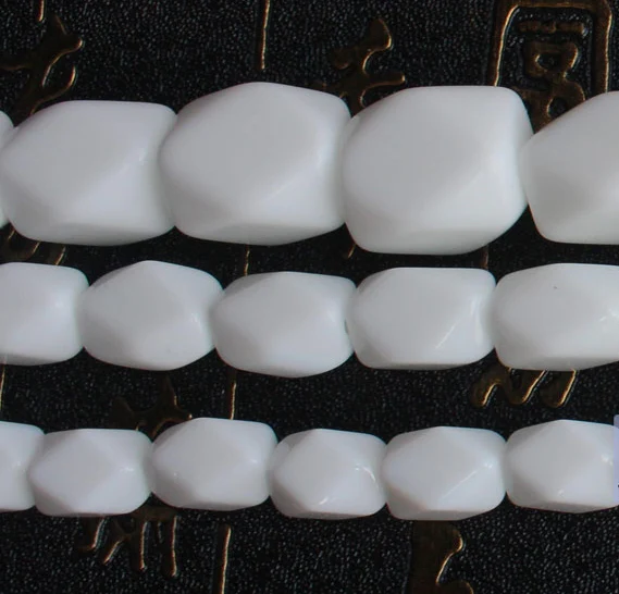 Cuentas rectangulares de porcelana blanca facetadas de 15 pulgadas, venta al por mayor para joyería DIY, envío gratis