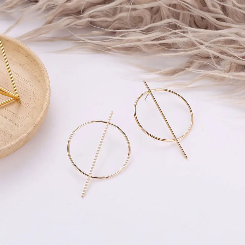 

Bardian Exaggerated Geomentric Great Circle Hollow Simple Generous for Women Metal Trendy New Fashion Alloying Popular Earrings