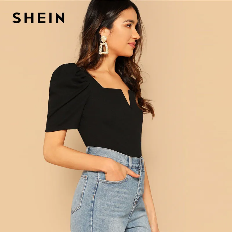 SHEIN الأسود السيدات V-قطع الجبهة نفخة كم التي شيرت 2019 الصيف النساء أنيقة الشارع الشهير مربع طوق صالح سليم تيز