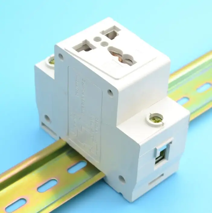 

DIN Rail mounting three-pole module 10-16A socket outlet