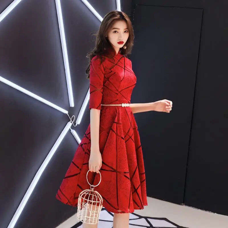 Темно-красный вечерние традиционное китайское платье в китайском стиле для женщин Элегантный Qipao Свадебные Пром Короткий халат Ретро Vestido - Цвет: A - Red