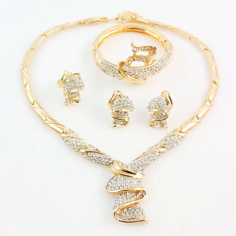 Kopen Groothandel Mode Goud Kleur Rhinestone Bruiloft Sieraden Sets Ketting Armband Ring Oorbellen Voor Vrouwen Bridal