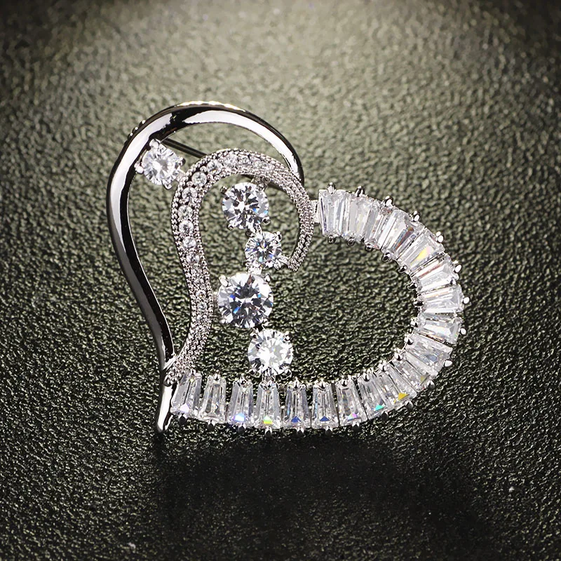 

FARLENA Jewelry High Quality Cubic Zirconia Heart Corsage Pins for Women Wedding Party Accessory Fashion CZ Crystal Brooch