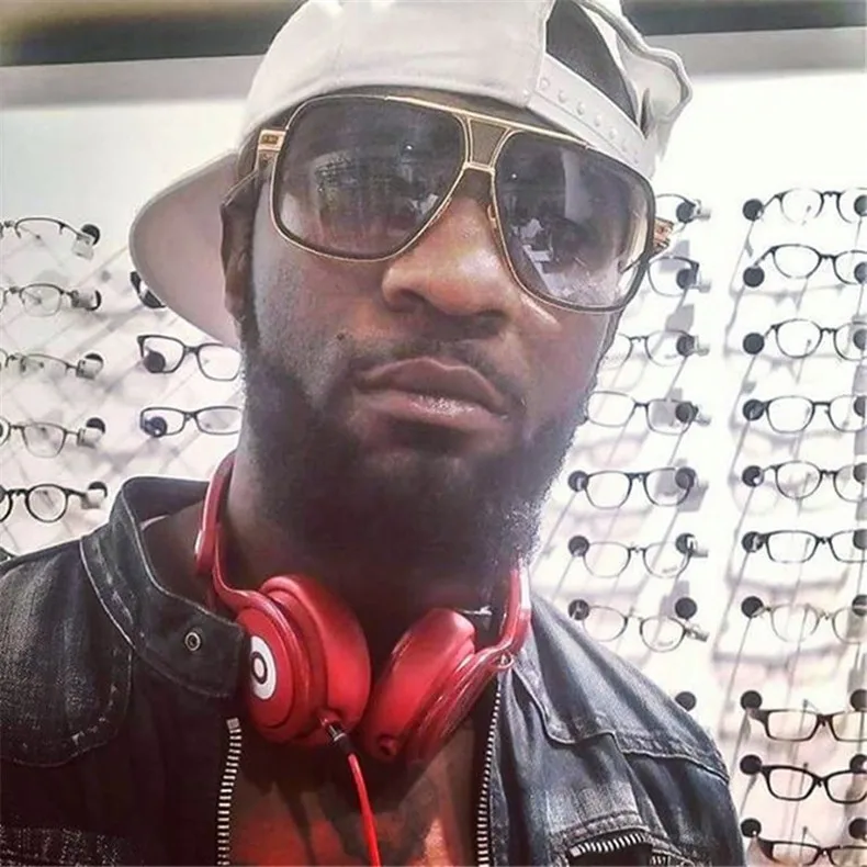 3137728714_326580982