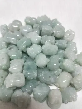 

DIY Accessories for Natural Jadeite Ice Piglets