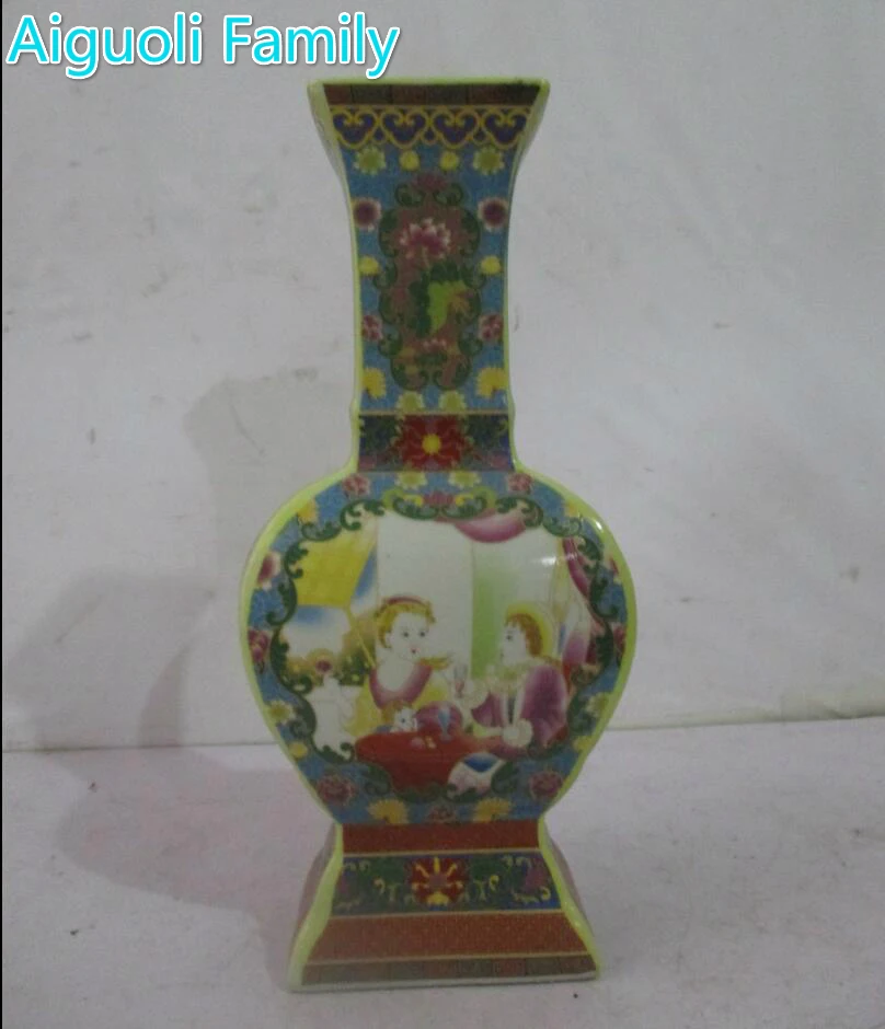 

Rare Chinese Qing Dynasty "Yongzheng year" ceramic vases,With a mark on the bottom,Antique ceramic vase,painting Western People