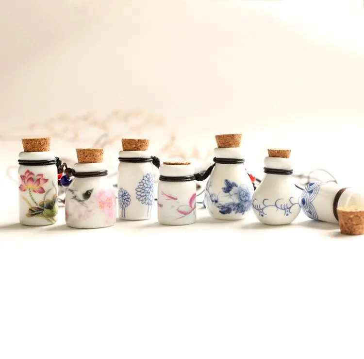 100pcs/lot Empty ceramic Perfume Bottle In Refillable China Style Essential Oil Container 100% By Hand Made Necklace for Girls