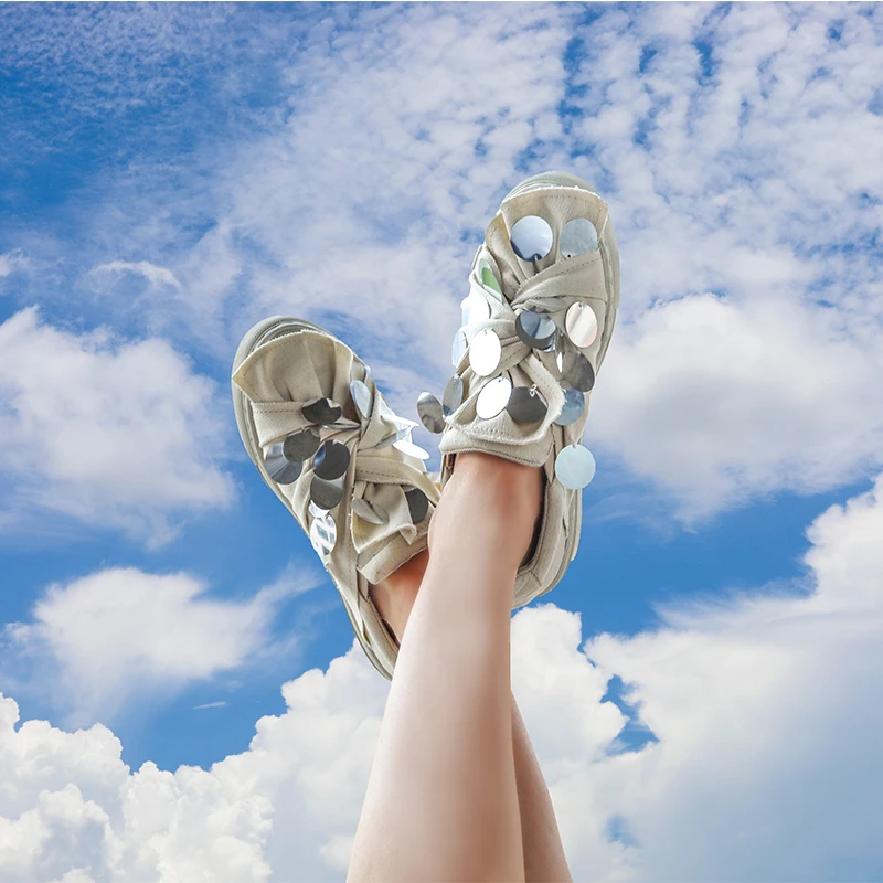 

White Bling 2019 Casual Skateboard Designers Fashion Canvas Women Shoes Flats Platform Personality Slip-On Summer