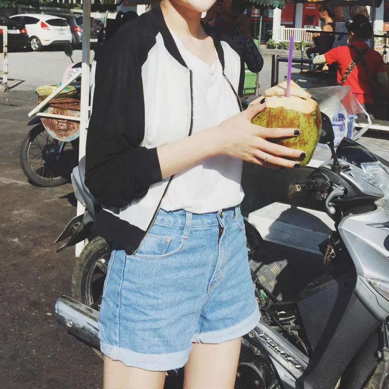 

summer 2019 new Korean style loose-fitting light blue high waist women's jeans shorts denim female beading leg opening pants