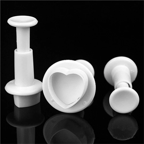 3pcs Love Heart Shape Cookie Plunger Cutter Fondant Gum Paste Cupcake Toppers Mold Biscuit Christmas Cake Decorating Tool