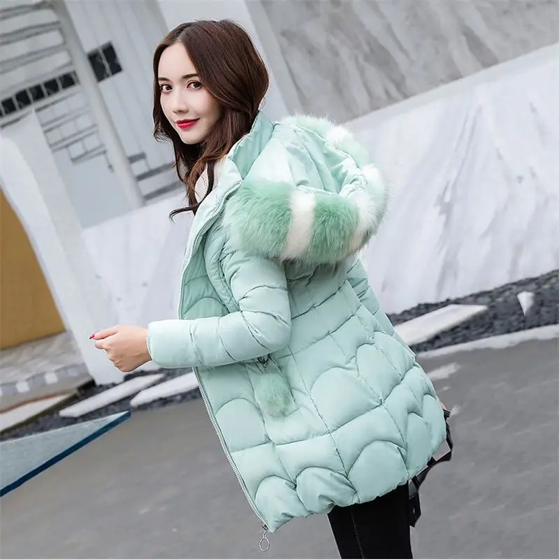 À Taille Chaud Survêtement Vestes 2018 Bas C87 Manteau Le Faux 3xl Fourrure Noir Capuchon Plus Femelle Nouveau Mince La vert Rembourré Vers rose Col De Hiver Parkas Coton Femmes bleu OngRx5wT
