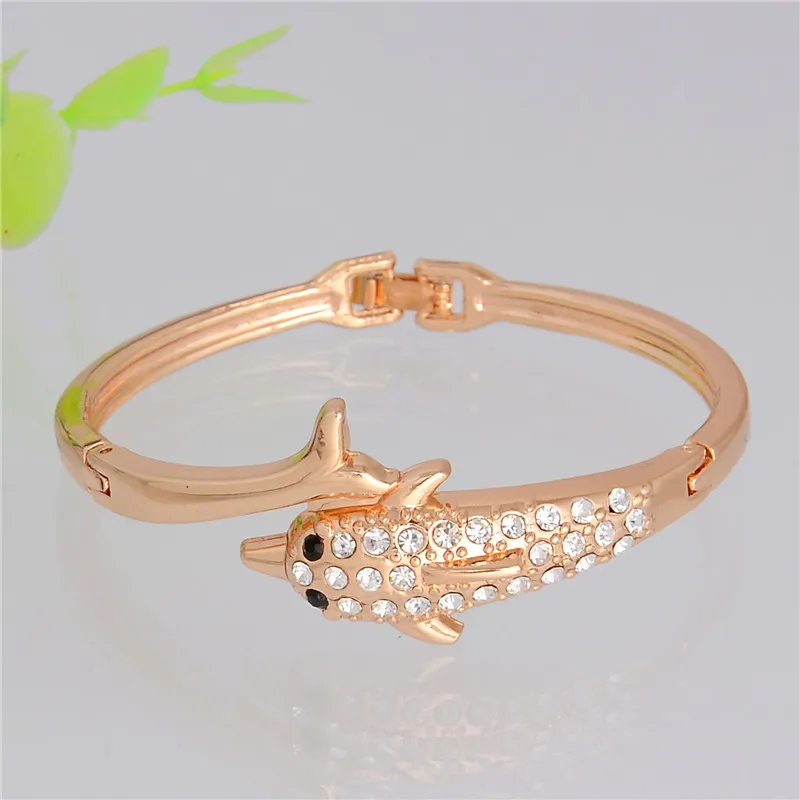 

New Fashion Design Gold Color Bracelet Cute Dolphin Personality Decoration Jewelry Shinning Simulated Rhinestone Bracelet