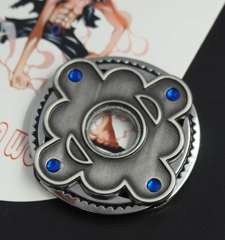 One piece sauron folding rotating shuriken,Bearing rotating darts,Anime weapon model toys, toy knife, gifts for children. 2