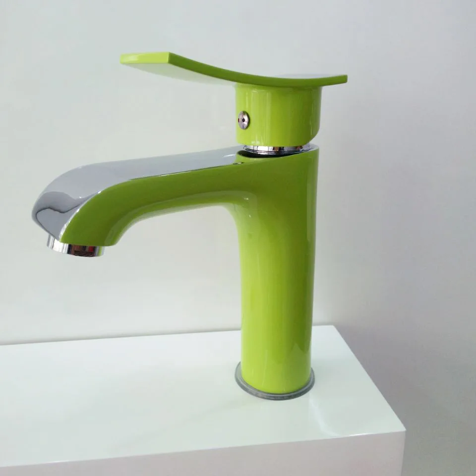 الجملة عالية الجودة الصلبة براس تصميم أنيق براس الحمام الغرور صنبور خلاط صنبور الجسم الخضراء Dona2324