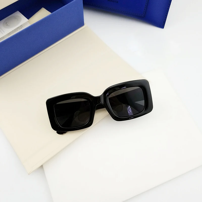Square Sunglasses (20)