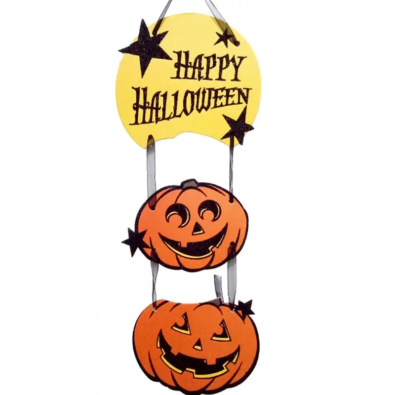 Хэллоуин висит бирка с Happy Halloween знак и тыквы для украшения бар торговые центры компании