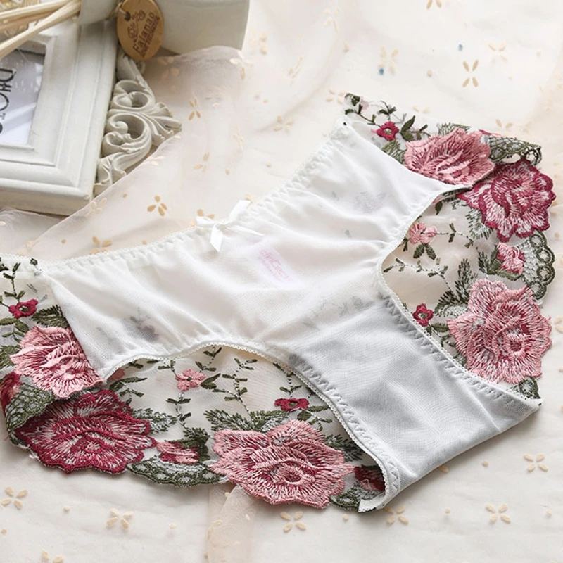 

Hot SaleWomen Girl Sexy Lace Embroidery Panties Underwear Low Waist Cotton Blend Panties Briefs Seamless Breathable Briefs
