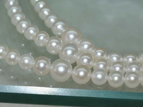 

Natural RARE White AAA 4-9mm Luster Round Turriform Freshwater Pearls